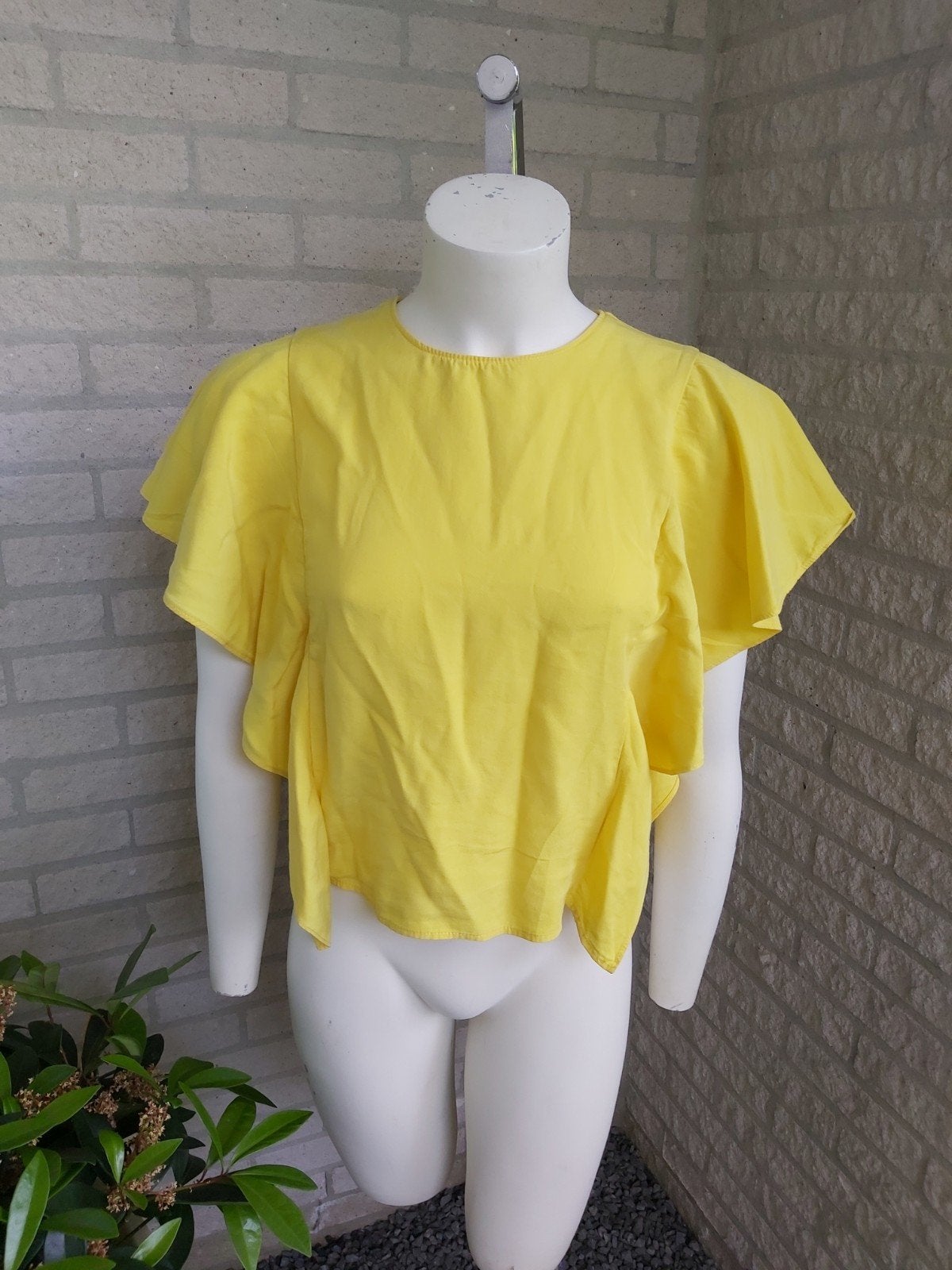 Geel shirt met franjes van Zara maat XS, Zara, Geel, Nieuw, Ophalen of Verzenden