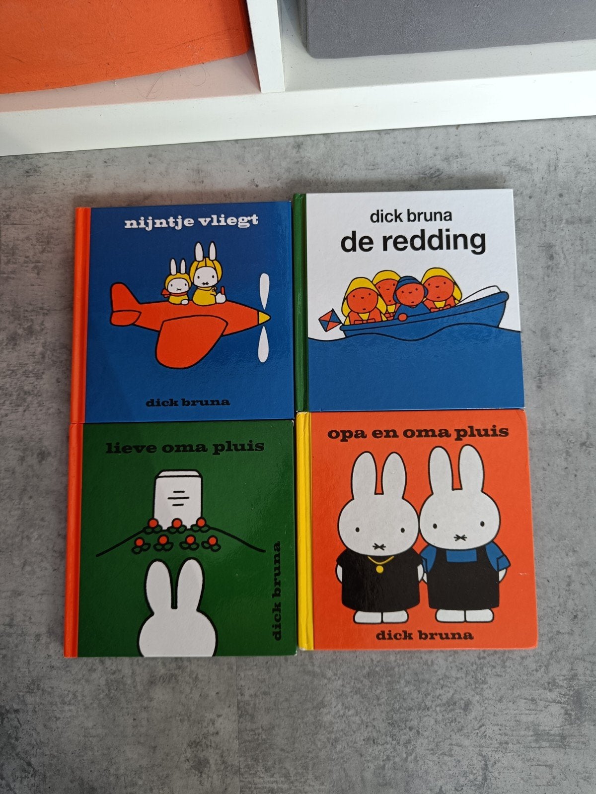 4 Nijntje boekjes van Dick Bruna, Gelezen, Fictie algemeen, Jongen of Meisje, Ophalen of Verzenden