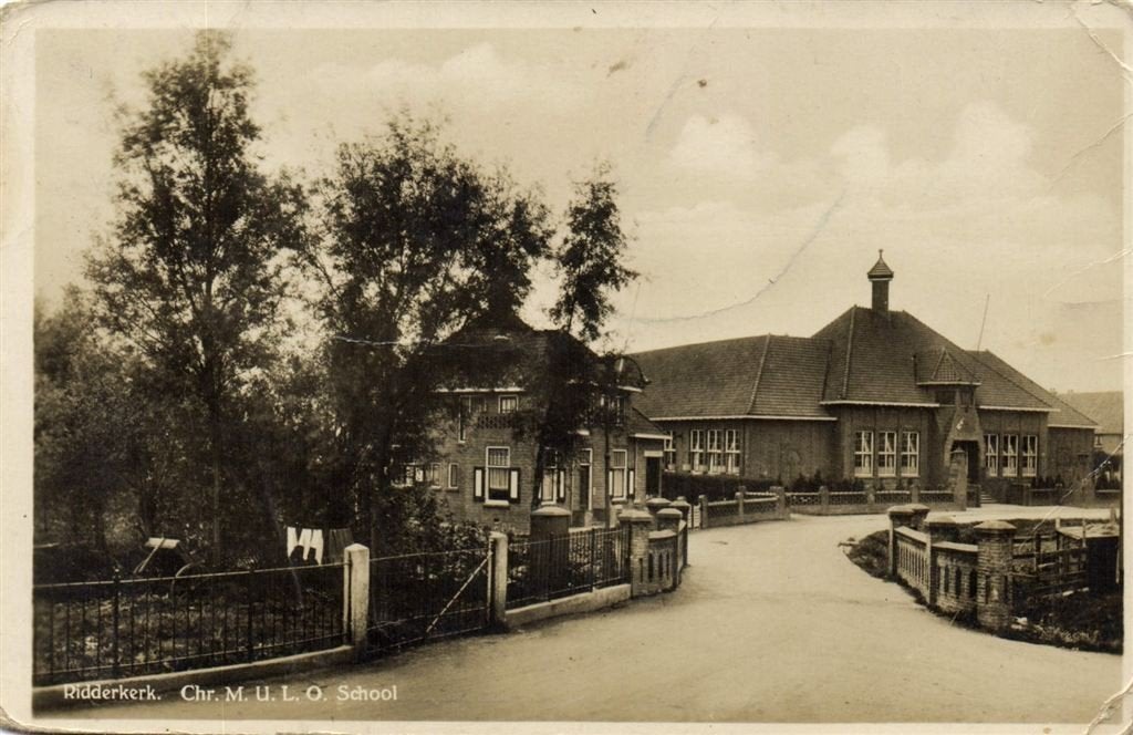 Ridderkerk. Chr. M.U.L.O. School - B-keus - 1930 gelopen, Verzamelen, Ophalen of Verzenden, 1920 tot 1940, Gelopen, Noord-Brabant