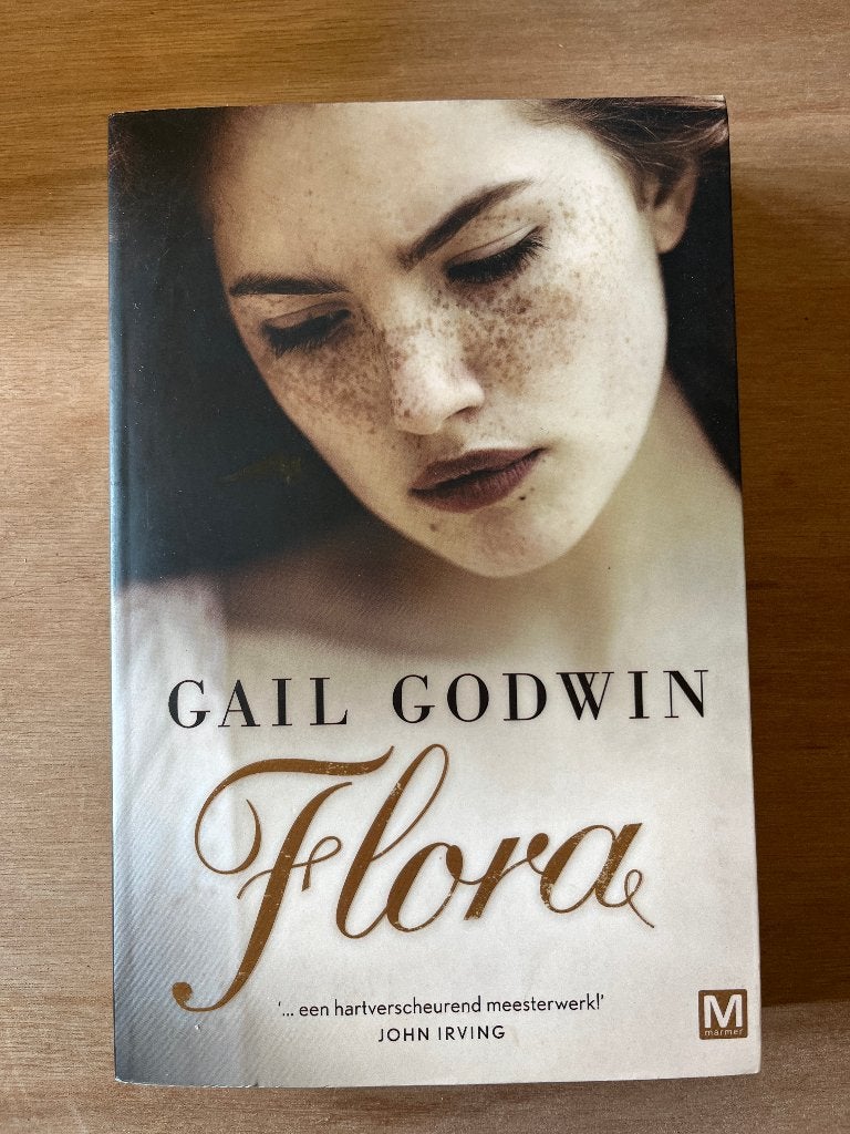 boek: 	Flora,	Gail	Godwin, Ophalen of Verzenden, Zo goed als nieuw, Gail Godwin, Amerika
