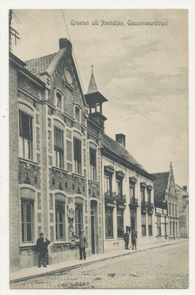 IJzendijke - Gouverneurstraat, Groeten uit  1918, Ophalen of Verzenden, Voor 1920, Gelopen, Zeeland