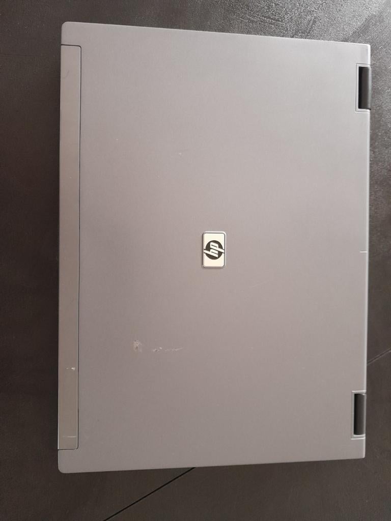 Partij laptops, schermen, computers voor onderdelen/reparati, Ophalen