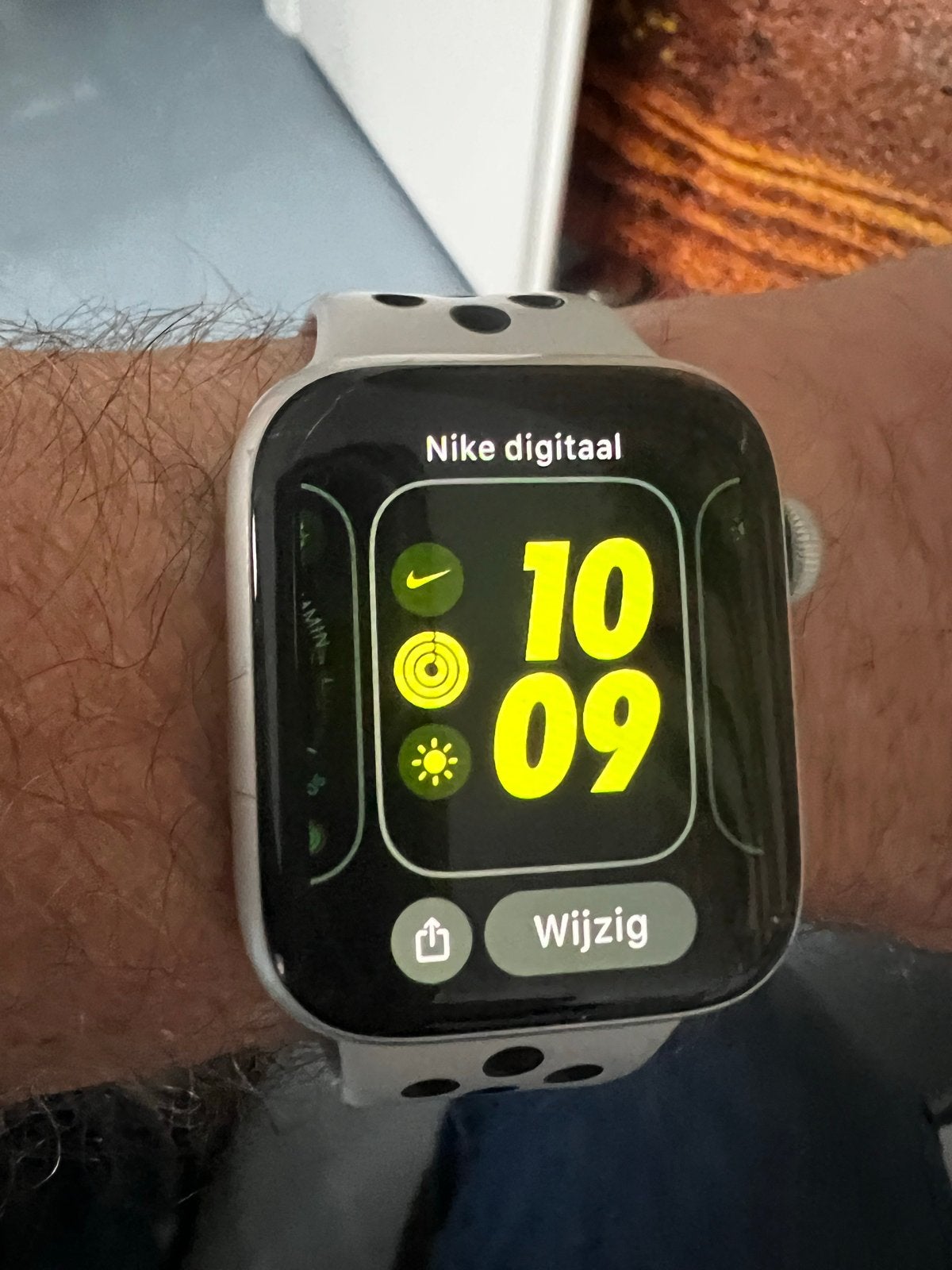 Foto 8 van Apple Watch Nike+ 44mm Aluminium (Model A1978)