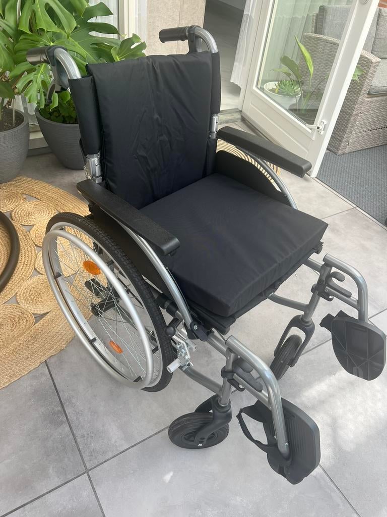 Rolstoel opvouwbaar, Diversen, Rolstoelen, Zo goed als nieuw, Duwrolstoel, Ophalen