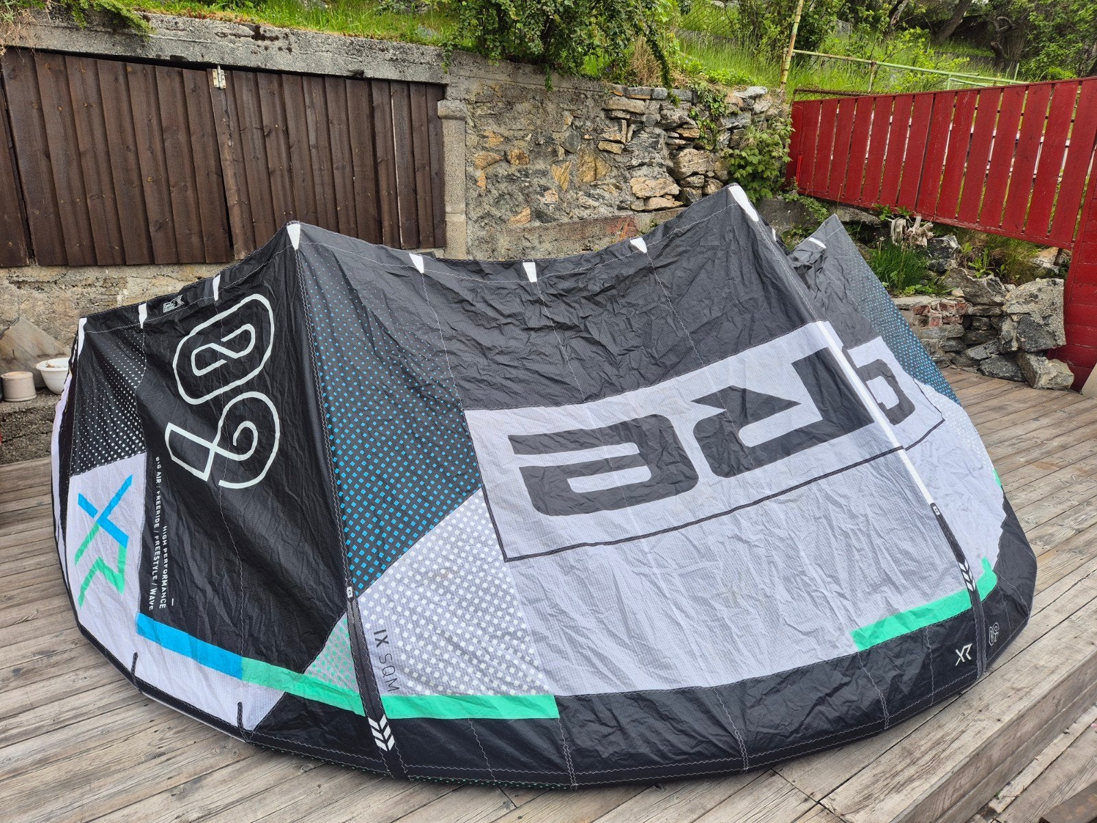 Core XR8 9m Kite (evt met bar), Watersport en Boten, Kitesurfen, Gebruikt, 9 m², Bar, Geen board
