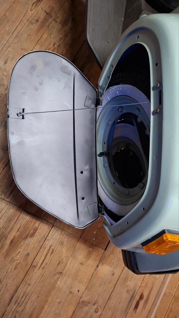 2 zijkappen voor Vespa Pk 50/80/125  model, Ophalen of Verzenden, Uitlaat