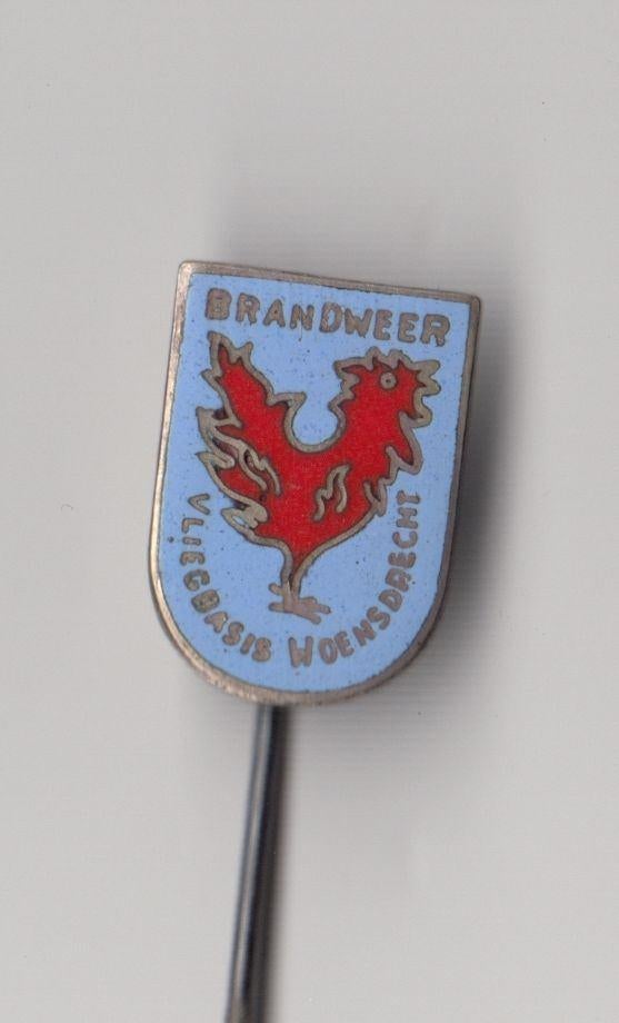 Brandweer Vliegbasis Woensdrecht emaille speldje, Niet vindbaar, Niet vindbaar, Luchtmacht, Nederland