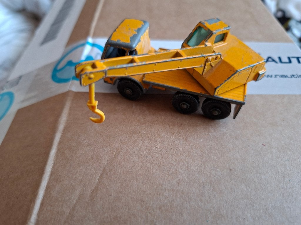 Matchbox Series No.63 Dodge Crane Truck Made in England, Ophalen of Verzenden, Gebruikt, Bus of Vrachtwagen