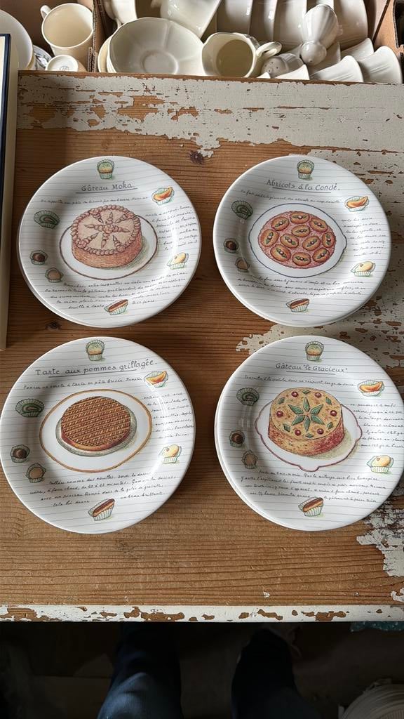 Gien DESSERTS GOURMANDS taartbordjes, Huis en Inrichting, Keuken | Servies, Ophalen of Verzenden, Zo goed als nieuw, Overige stijlen