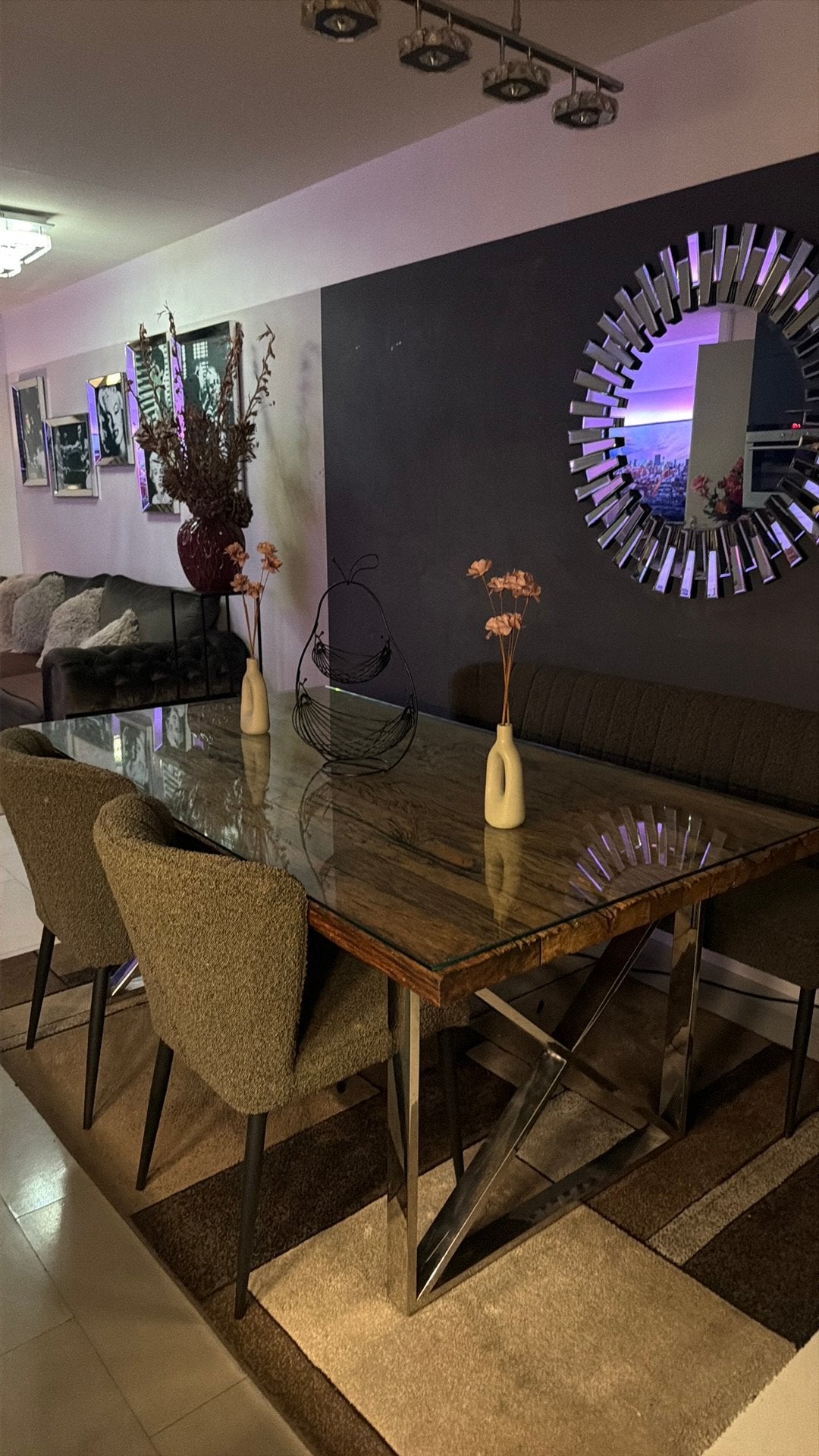 Eric Kuster eettafel – Eetbank, 2 stoelen & glasplaat, Huis en Inrichting, Tafels | Eettafels, Ophalen, 50 tot 100 cm, Zo goed als nieuw