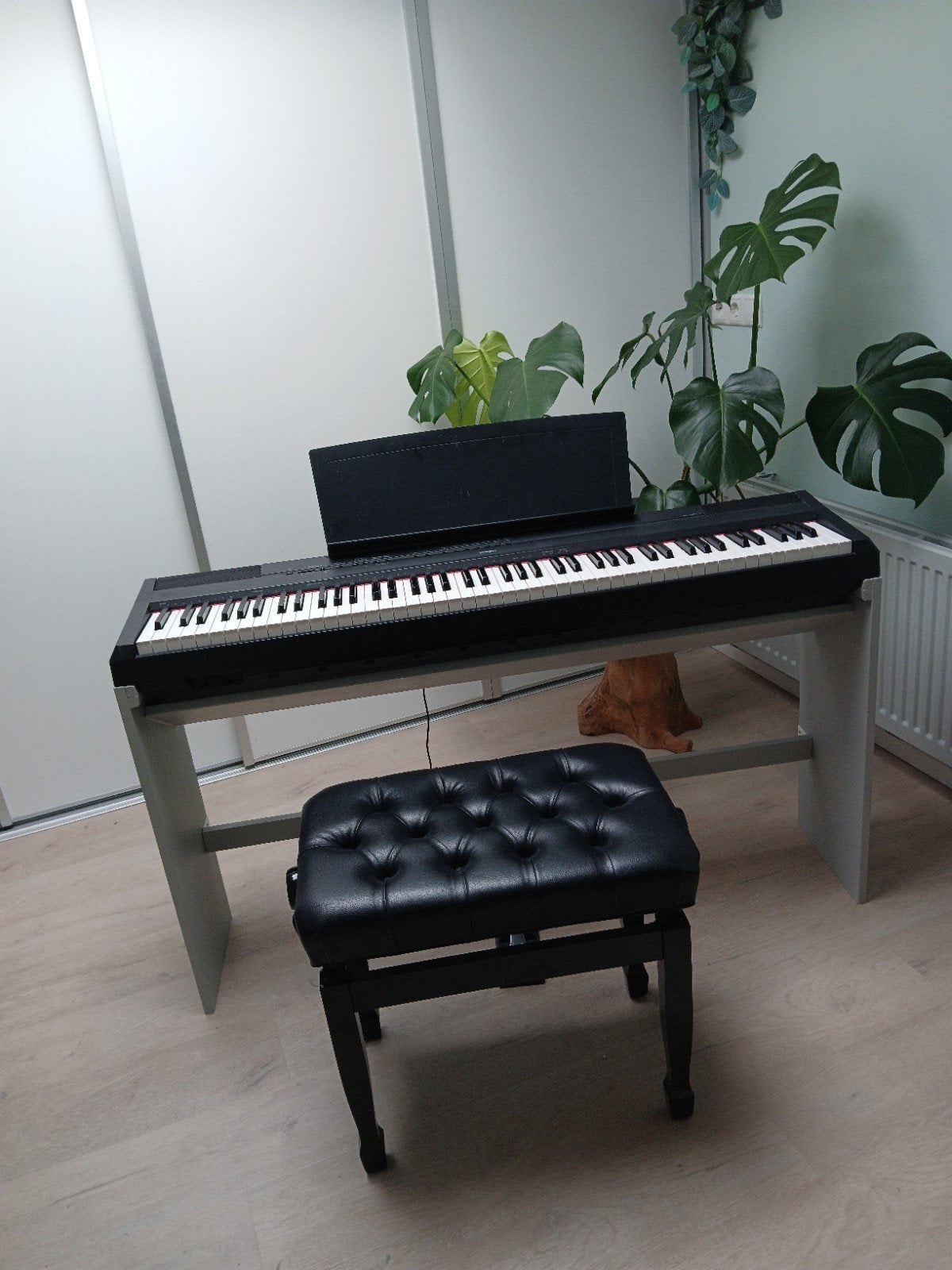 Yamaha p115B, Ophalen, Zwart
