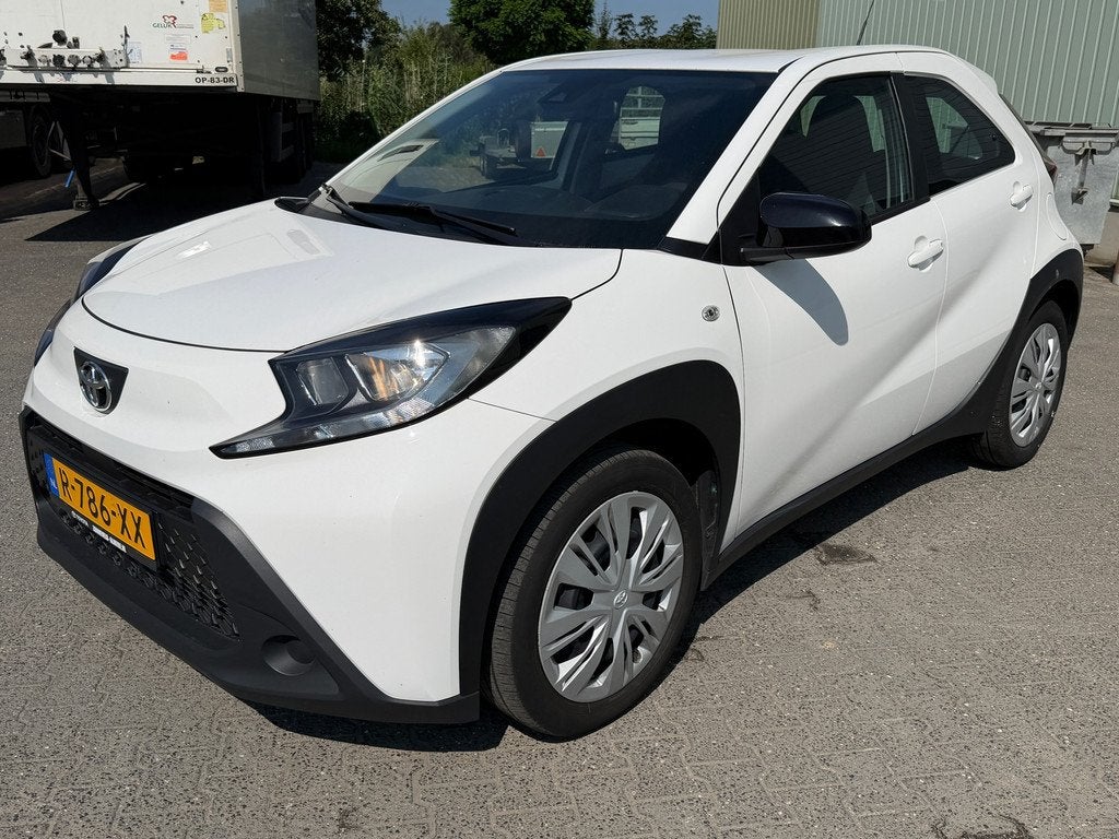 Toyota Aygo X 1.0 VVT-i S-CVT Play Automaat/Camera/Carplay, Auto's, Gebruikt, 4 stoelen, Wit, 3 cilinders