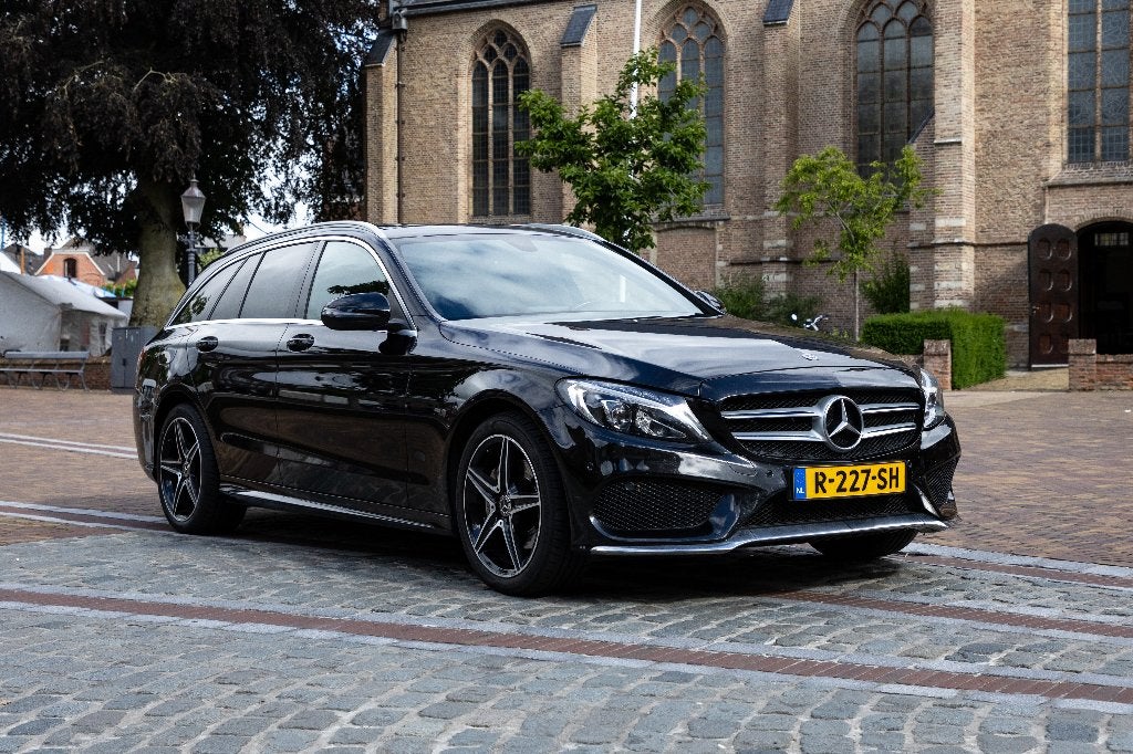 Mercedes-Benz C 220 D AMG Line FULL Options, Achterwielaandrijving, 4 cilinders, Zwart, Leder