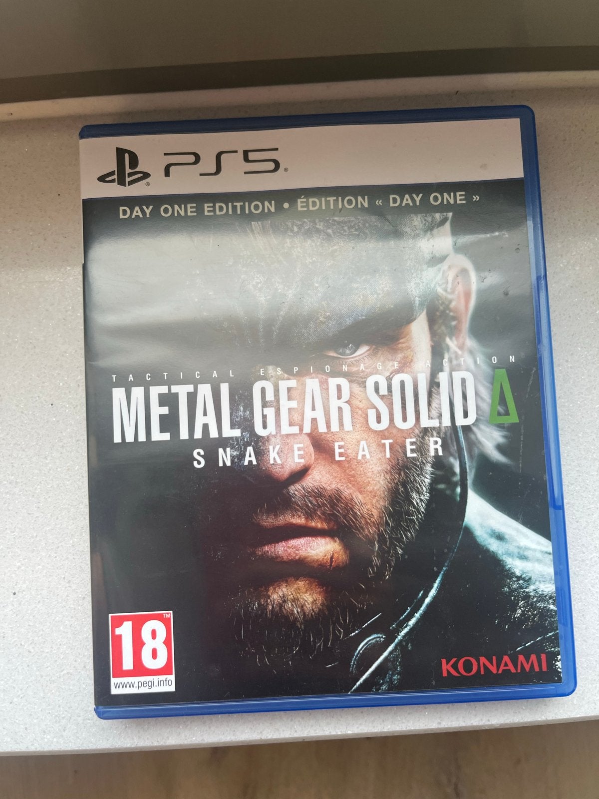 PS5 Disc Edition met 2 controllers en 3 games