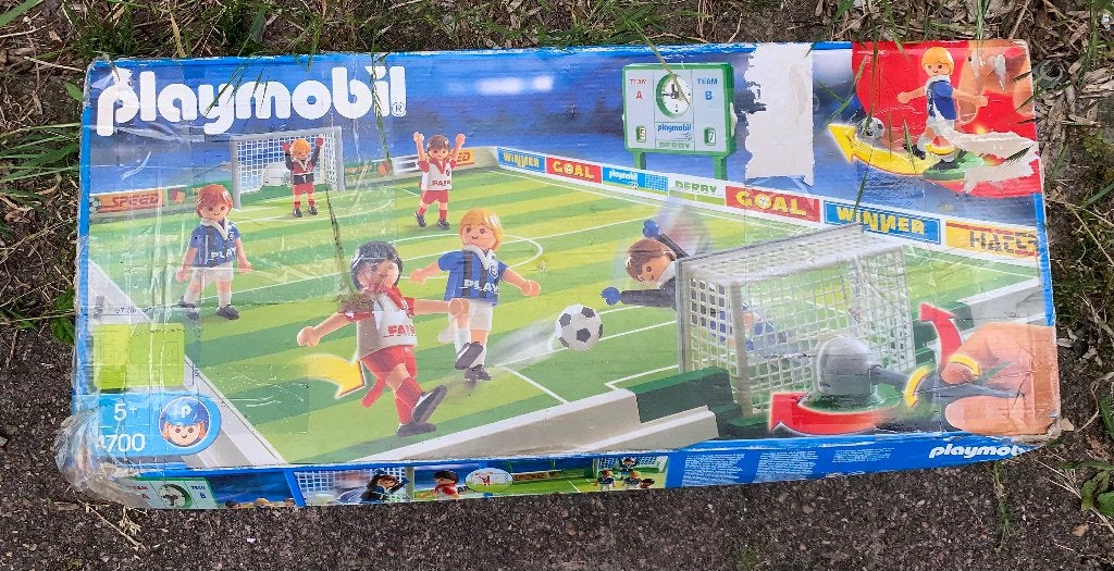 playmobil voetbal veld met voetballers en keepers, Ophalen of Verzenden, Gebruikt