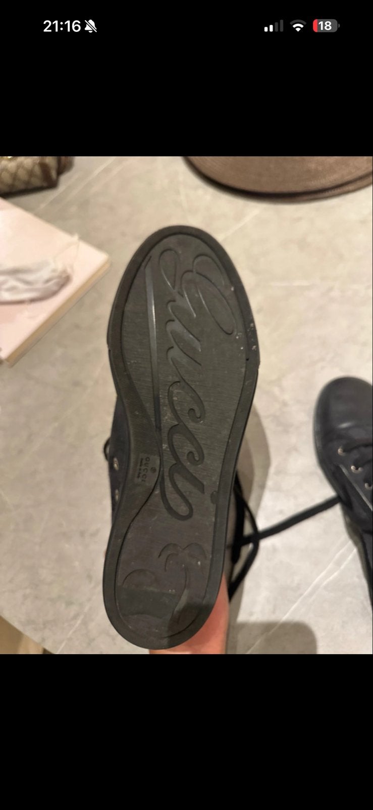 Gucci High-Top Sneakers Zwart Maat 39 origineel, Kleding | Dames, Ophalen of Verzenden, Gedragen, Zwart, Sneakers of Gympen