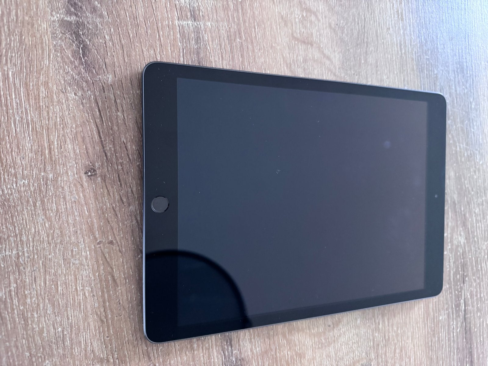 Apple iPad (7e generatie) Wi-Fi 32GB Spacegrijs, Computers en Software, 32 GB, Apple iPad, Zo goed als nieuw, Grijs