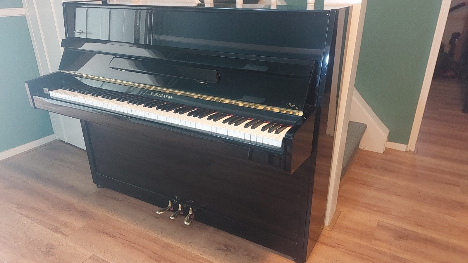 Bernstein Piano - Ideaal voor Beginners, Muziek en Instrumenten, Piano's, Ophalen