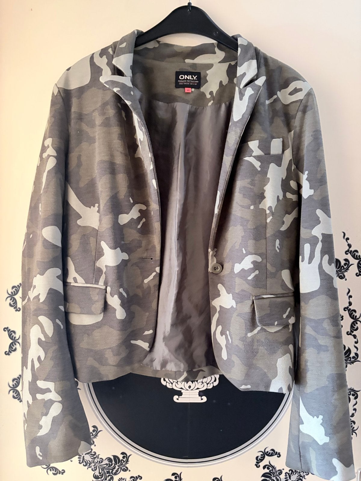 ONLY camouflage jasje maat 40, Maat 38/40 (M), Ophalen of Verzenden, Zo goed als nieuw, Jasje
