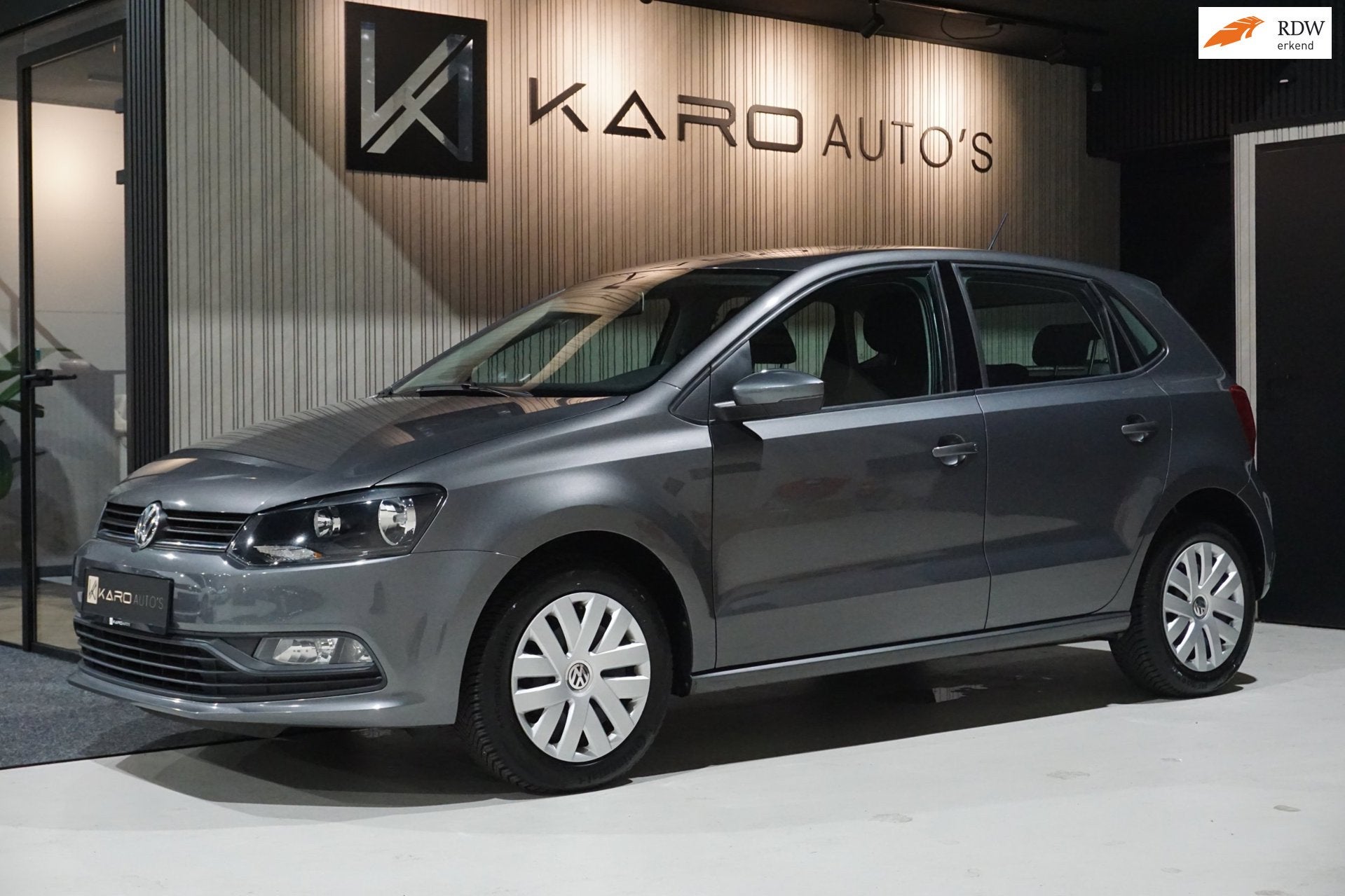 Volkswagen Polo 1.0 5D Comfort Carplay Airco Elek Rmn 1e Eig, Stof, Gebruikt, Zwart, 60 pk