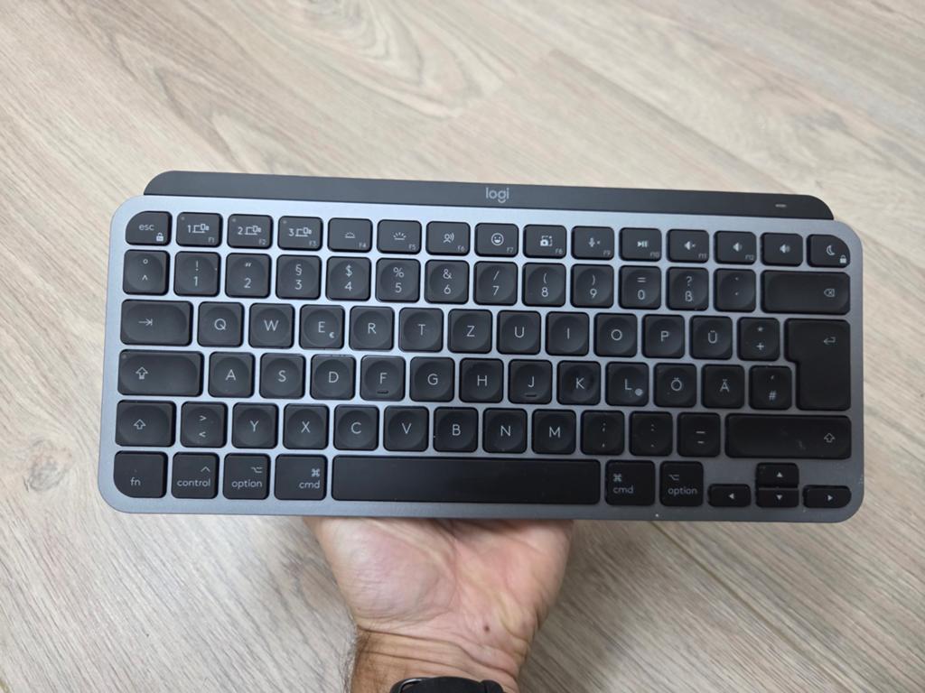 LOGITECH MX Keys Mini für Mac, Computers en Software, Multimediatoetsen, Ophalen of Verzenden, Draadloos, Logitech MX KEYS