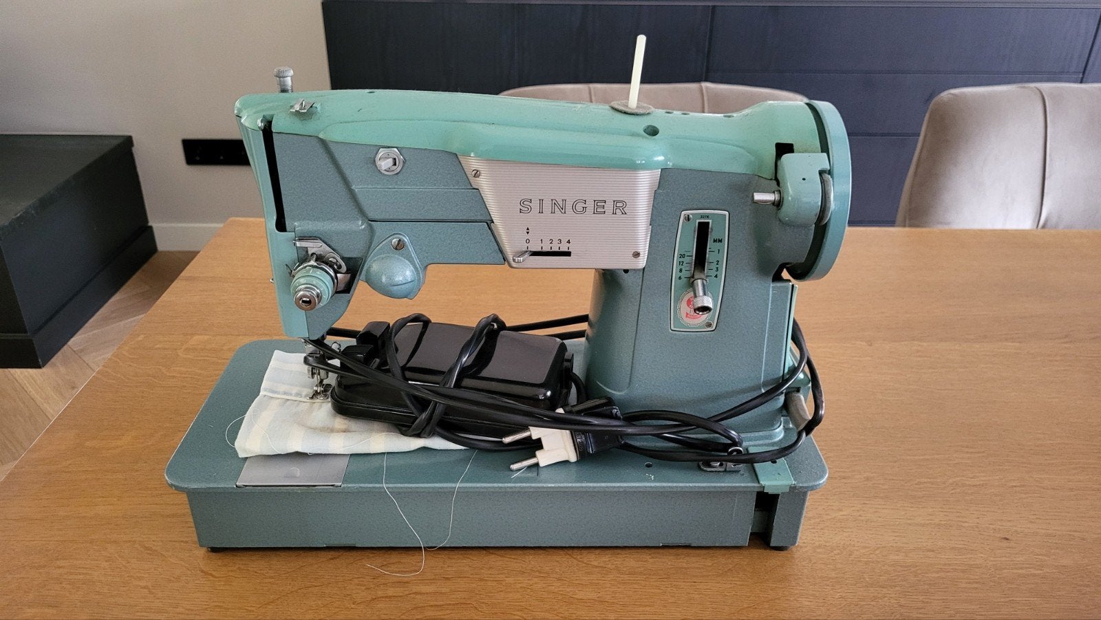 Singer naaimachine, Hobby en Vrije tijd, Naaimachines en Toebehoren, Ophalen, Gebruikt, Naaimachine, Singer