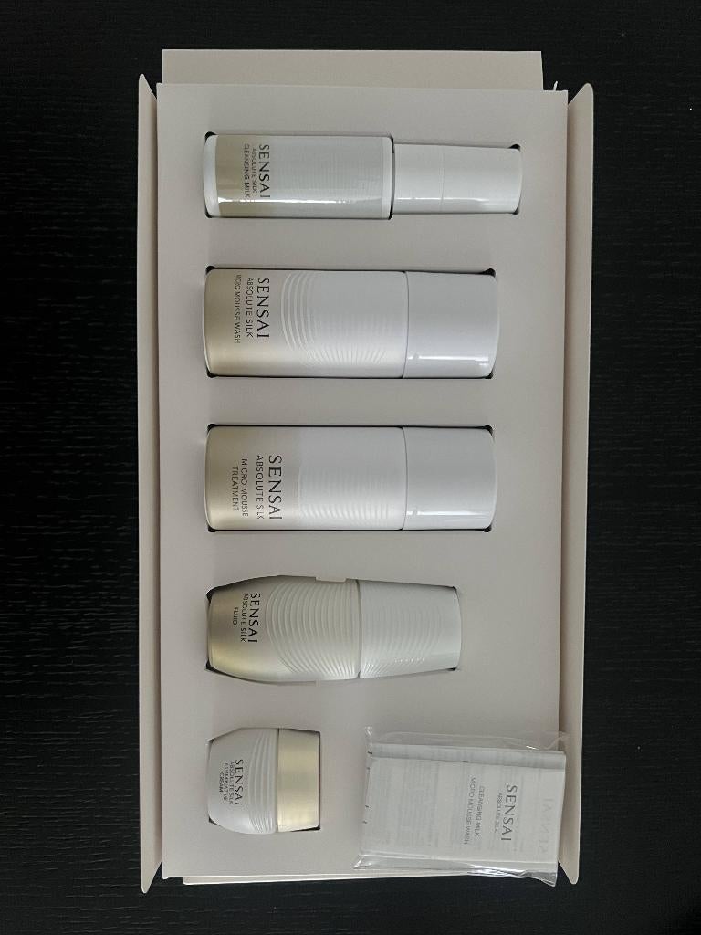 Sensai Absolute Silk Introduction Kit te koop!, Verzenden, Nieuw, Gehele gezicht, Verzorging