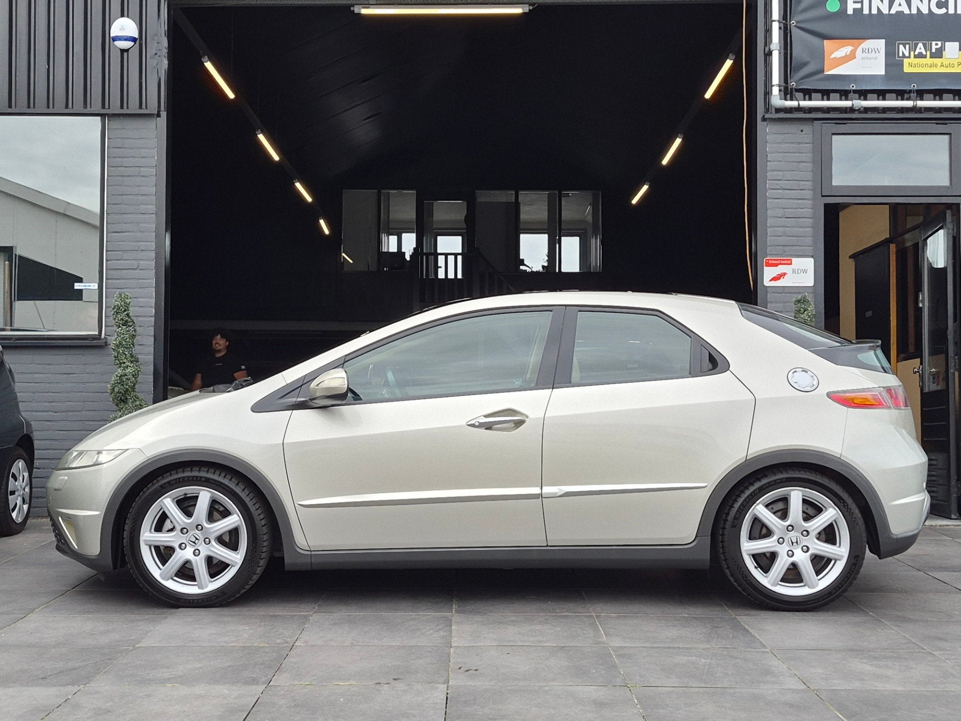 Honda Civic 1.8 Sport|AUT|APK|Airco|PDC|Stoel VW|Cruise|PANO, Voorwielaandrijving, Gebruikt, 4 cilinders, Leder