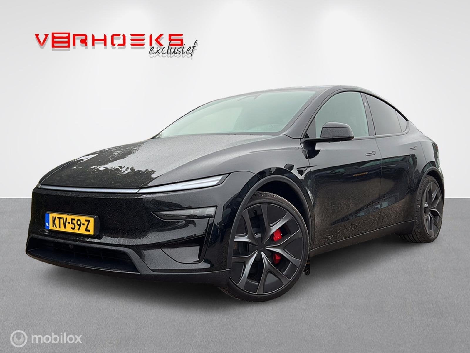 Tesla Model Y Performance AWD 83 kWh / afneembare trekhaak., Auto's, Automaat, Gebruikt, Zwart, 2108 kg