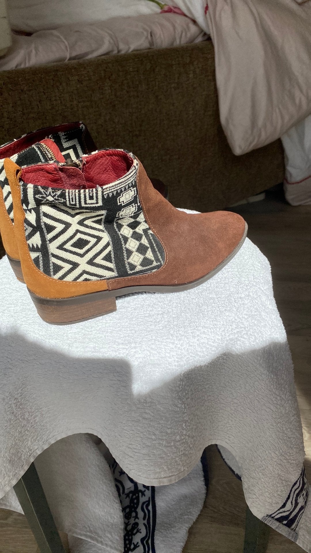 Desigual enkel laarsjes 38, Kleding | Dames, Bruin, Lage of Enkellaarzen, Ophalen of Verzenden, Zo goed als nieuw