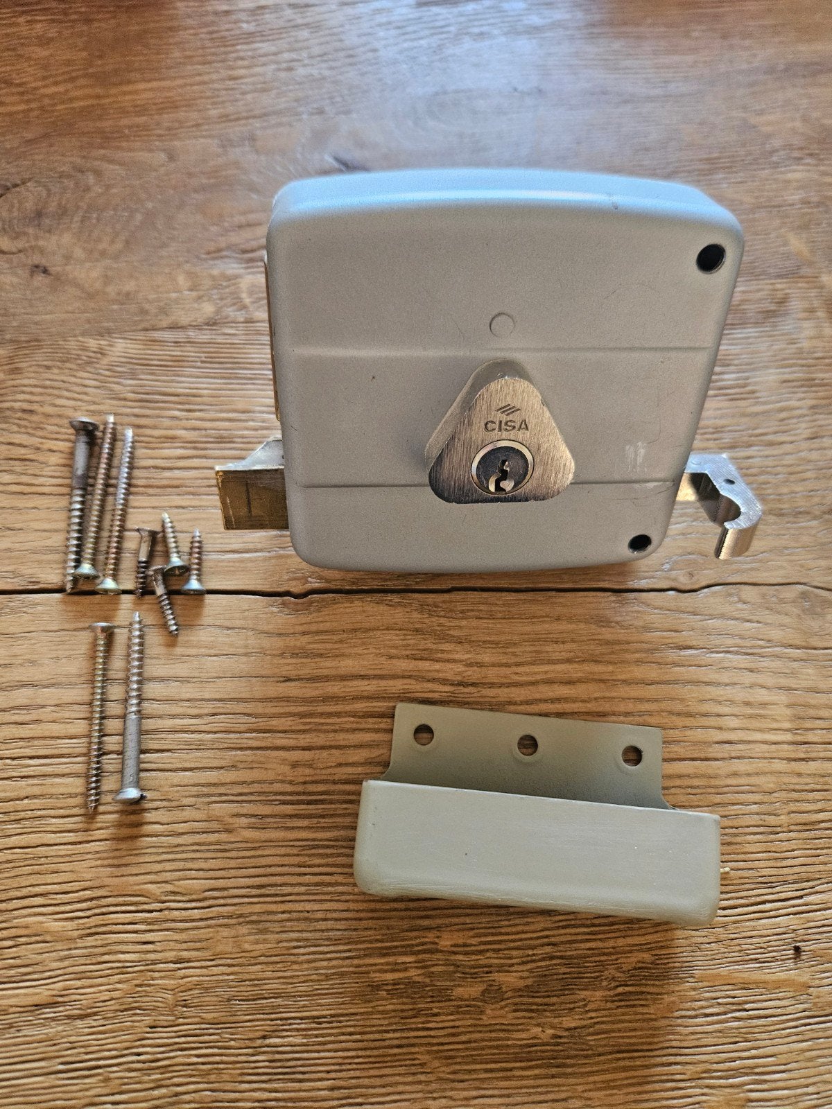 CISA Oplegslot inclusief 3 sleutels, Doe-het-zelf en Verbouw, Hang- en Sluitwerk, Ophalen of Verzenden, Gebruikt, IJzer, Slot