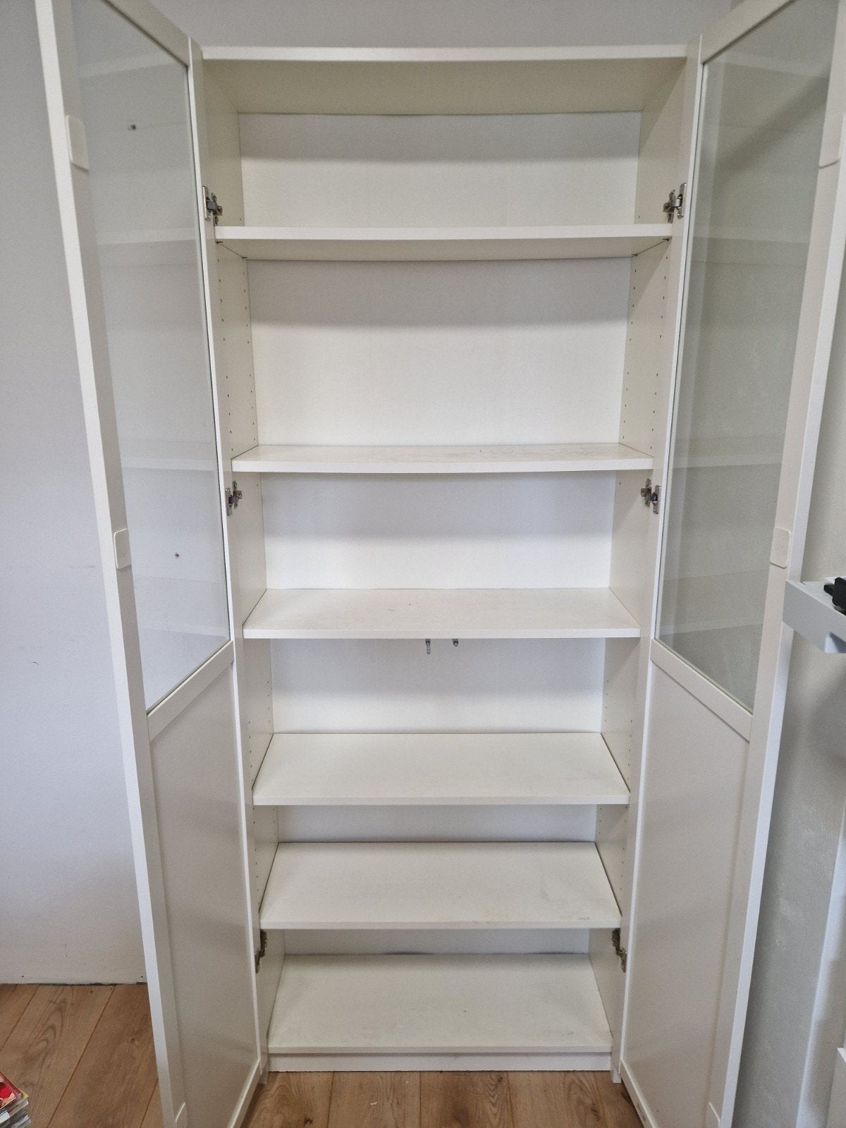 Ikea Billy boekenkast met deuren, Ophalen, Zo goed als nieuw