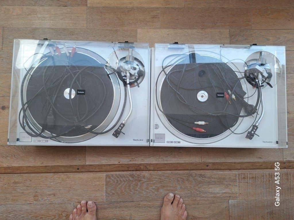 2x Technics SL-1500C Direct Drive Draaitafels, Ophalen, Zo goed als nieuw, Dj-set, Technics
