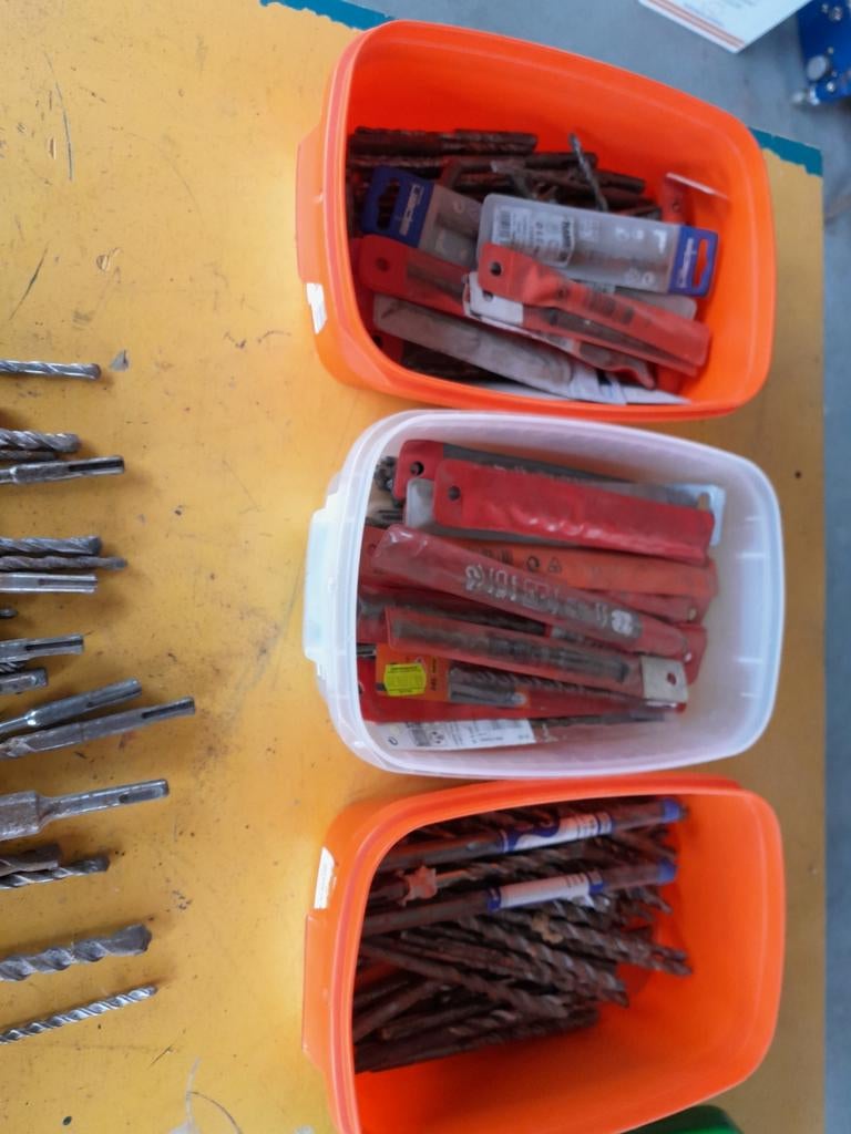 Diverse sds boren en boormachine, Ophalen of Verzenden, Boormachine
