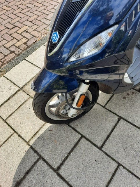 scooter Piaggio Fly, Fietsen en Brommers, Scooters | Piaggio, Ophalen, Gebruikt, Maximaal 45 km/u, Fly
