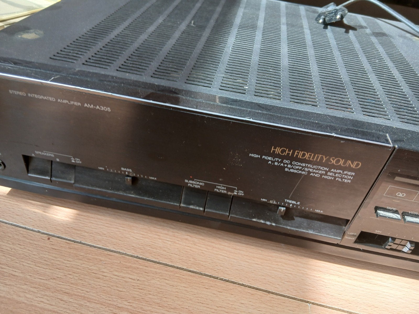 Akai AM-A305 Stereo Geïntegreerde Versterker, Overige merken, Gebruikt, Ophalen of Verzenden, 60 tot 120 watt