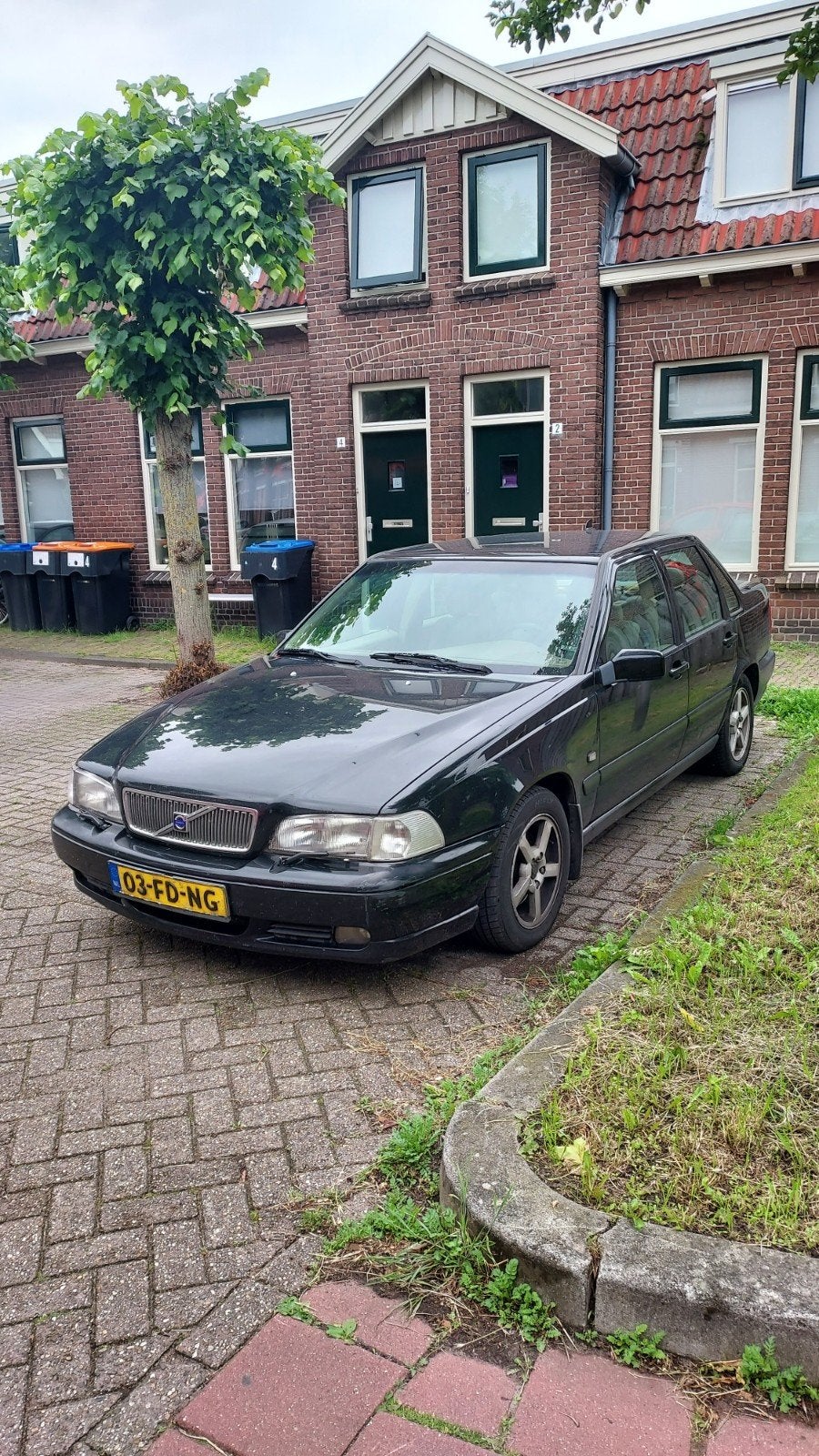 Volvo S70 2.4 170PK AUT Zwart, Auto's, Volvo, Zwart, 75 €/maand, 2435 cc, S70