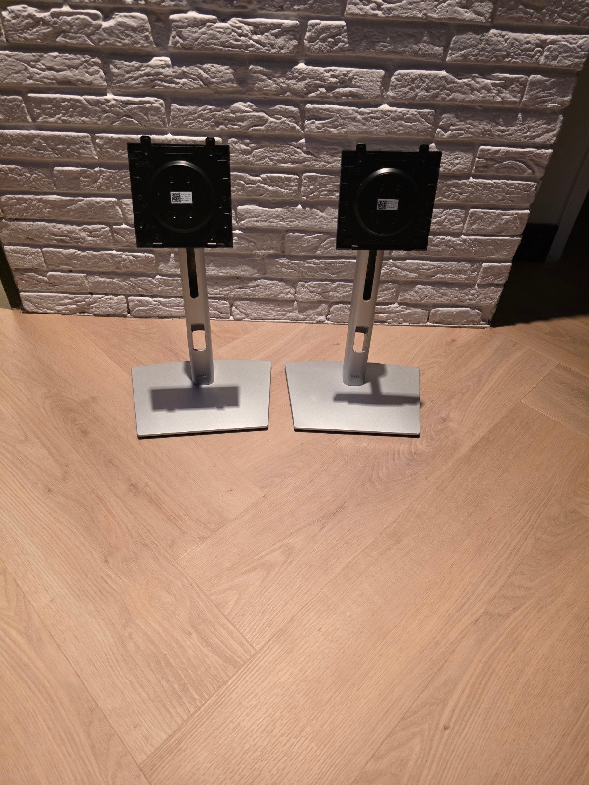 Originele Dell Monitor Standaarden - Set van 2, Ophalen of Verzenden, Gebruikt, Dell, In hoogte verstelbaar