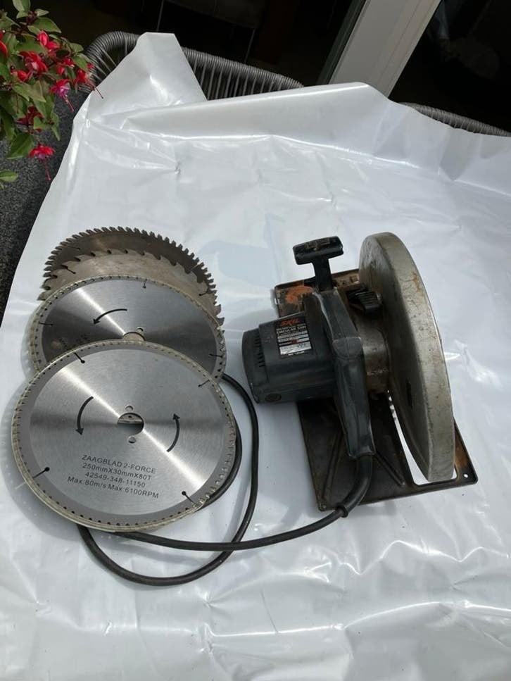 Cirkelzaag, haakse slijper, twee bandschuurmachines, Doe-het-zelf en Verbouw, Gereedschap | Schuurmachines, Ophalen, Gebruikt