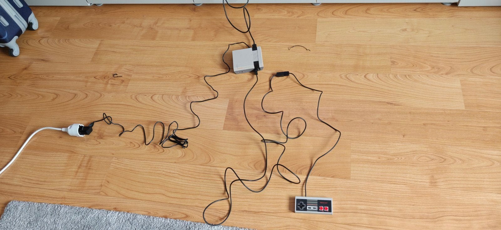 Nintendo Classic Mini NES met 1 controller en 30 games, Spelcomputers en Games, Ophalen of Verzenden, Zo goed als nieuw, Met 1 controller