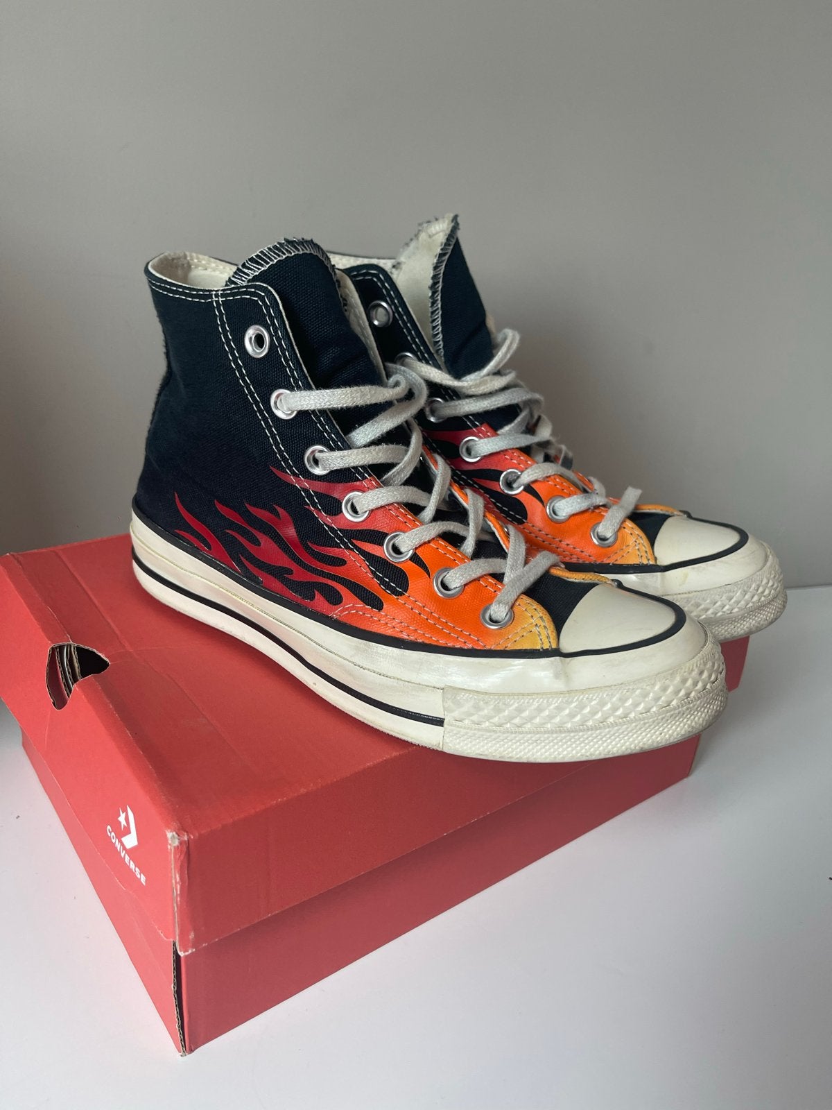 Converse Chuck 70 Hi Flames sneakers - Maat 37.5, Ophalen of Verzenden, Gedragen, Zwart, Sneakers of Gympen
