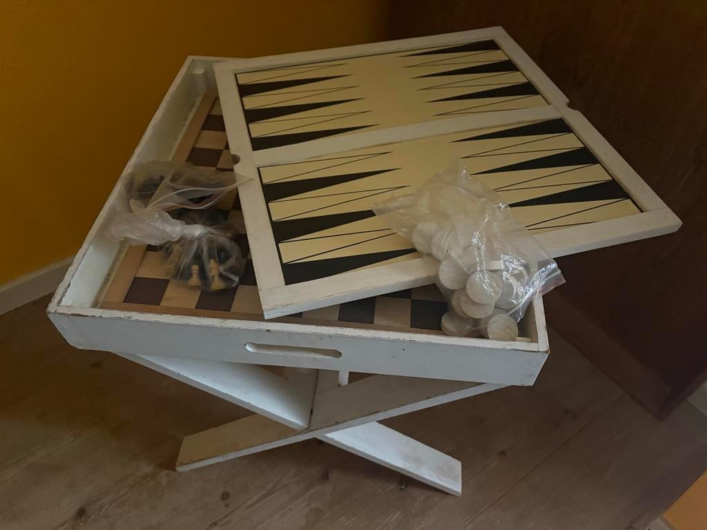 Backgammon en Schaakbord Tafel - Vintage Stijl, Een of twee spelers, Ophalen, Gebruikt