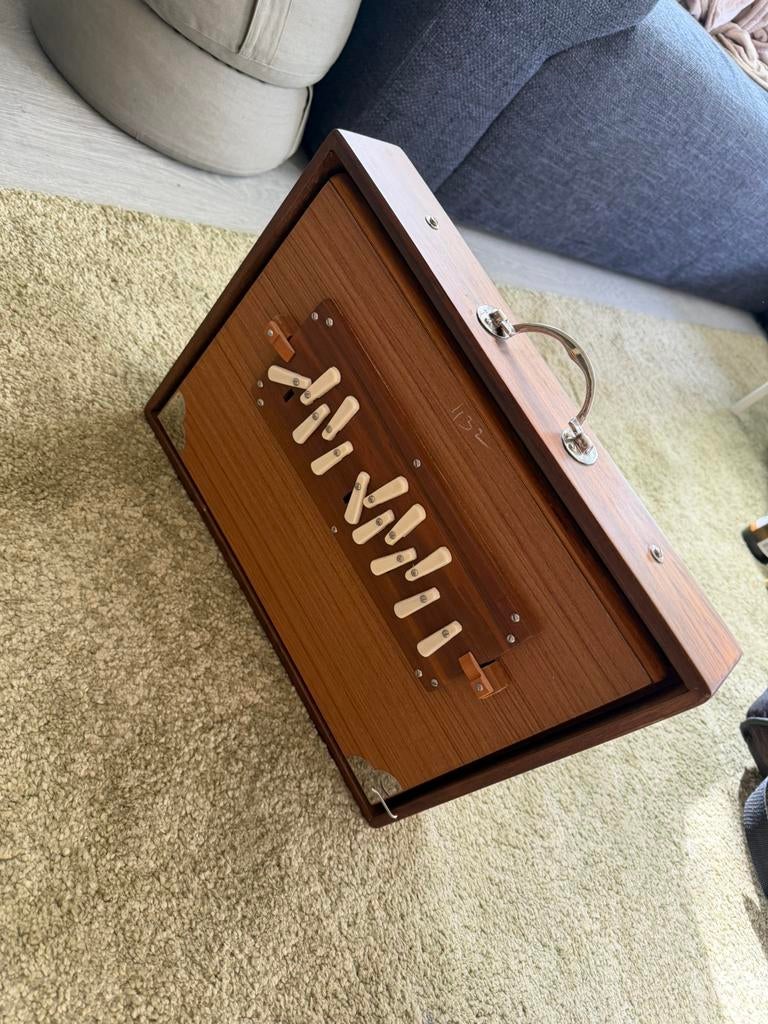 Shruti Box 432 Hz + Tas (Manoj Kumar Sardar) – Topconditie, Ophalen of Verzenden, Zo goed als nieuw, Harmonium