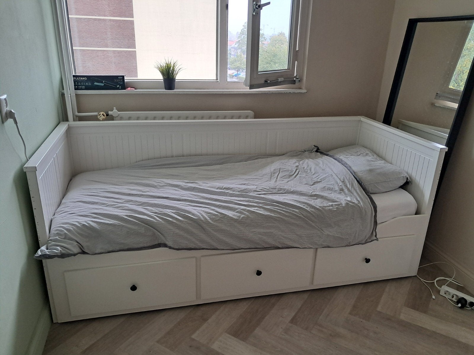 IKEA Hemnes Bedbank met 3 lades - Wit (beschadiging), Ophalen, Gebruikt, Wit, Tweepersoons