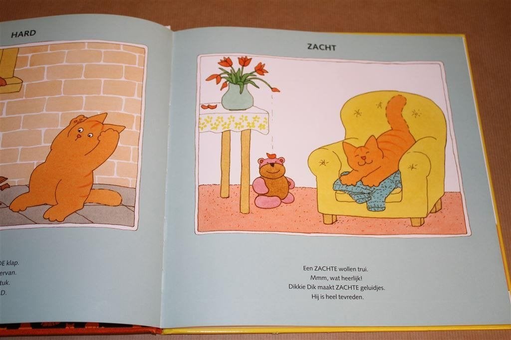 Dikkie Dik. Het open-en-dicht-boek., Ophalen of Verzenden, Gelezen