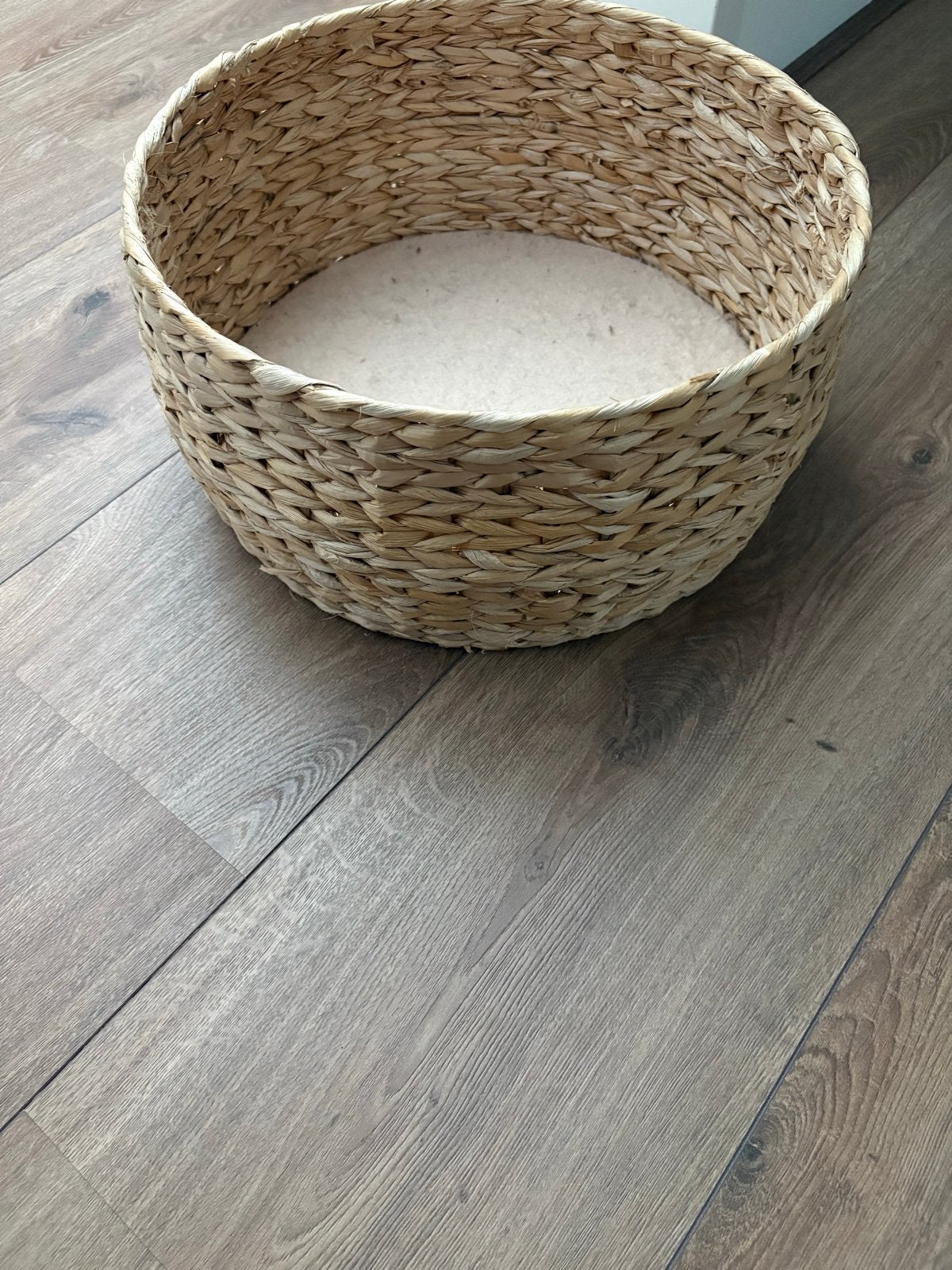 Rieten (katten-en/of honden) mand - 37 cm diameter, Dieren en Toebehoren, Kattenmanden, Ophalen, Zo goed als nieuw, Riet