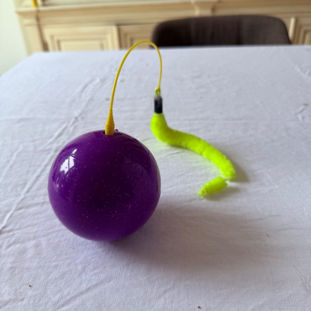 Kong Whirlwind moving cat toy, Ophalen, Gebruikt, Speelbal