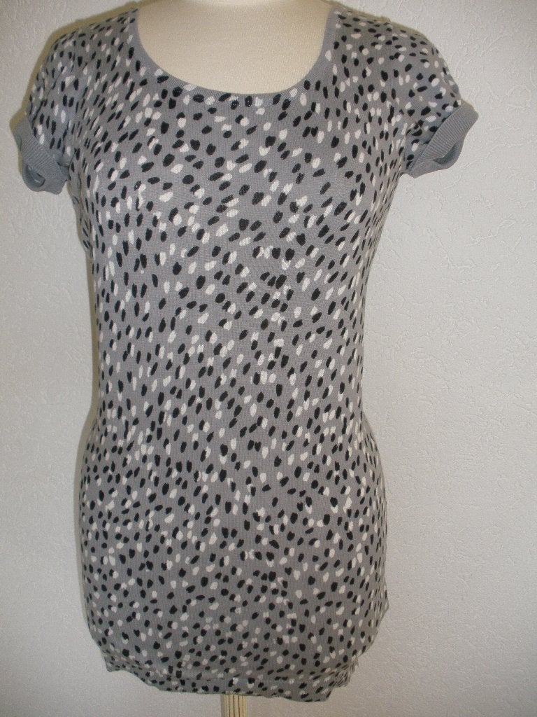 H&M DIVIDED t- shirt grijs panterprint maat 36, H&M, Ophalen of Verzenden, Zo goed als nieuw, Korte mouw