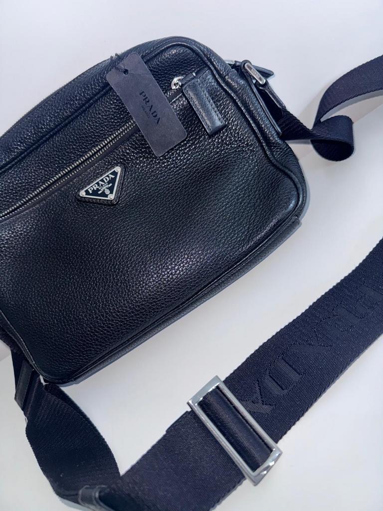 Prada Kalfsleren Tas - Zo goed als nieuw met prijskaartje, Overige merken, Zwart, Ophalen of Verzenden, Zo goed als nieuw