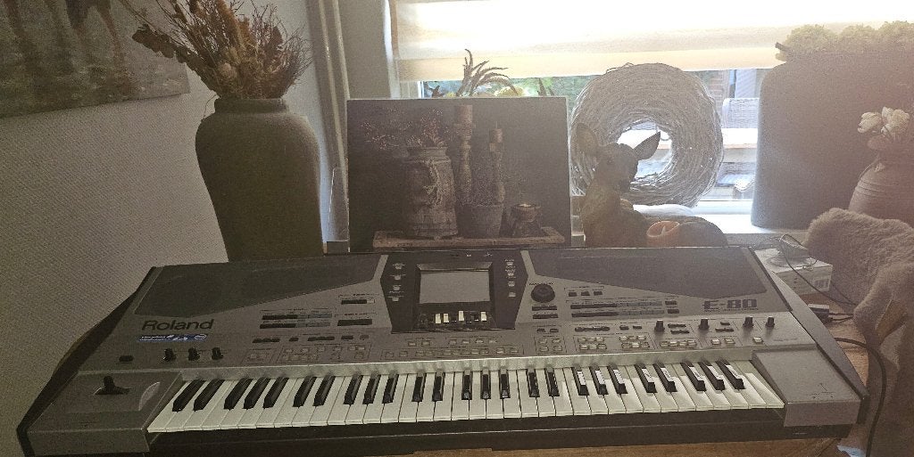 Roland E-80 Keyboard roland e-80, Ophalen, Gebruikt, 61 toetsen, Roland